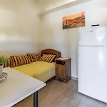 Luxurious In Помер