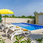 Дом отдыха Luxurious In *