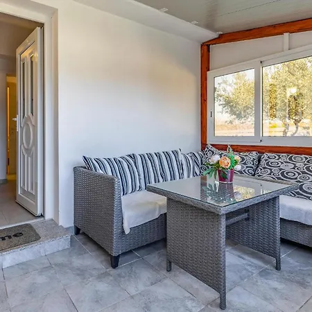 Cozy In With Outdoor Swimming Pool Holiday home Pomer