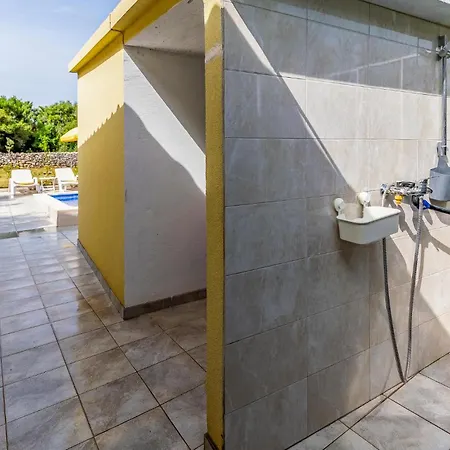 Holiday home Cozy In With Outdoor Swimming Pool *